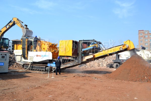 無揚塵履帶式移動破碎站