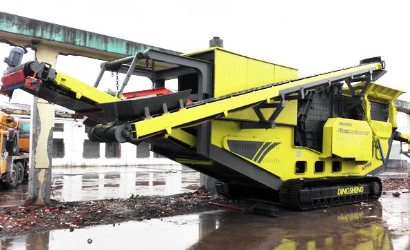 上海時產250噸履帶移動建筑垃圾處理系統